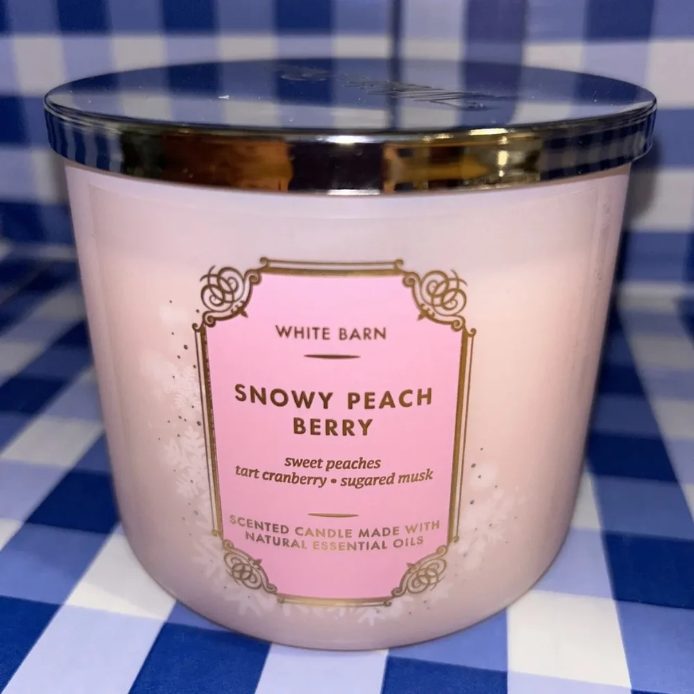 Bath & Body Works Snowy Peach Berry 3-Wick Candle